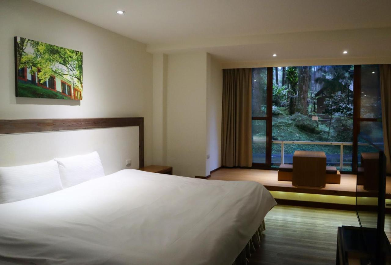 לוגו Howard Resort Xitou מראה חיצוני תמונה